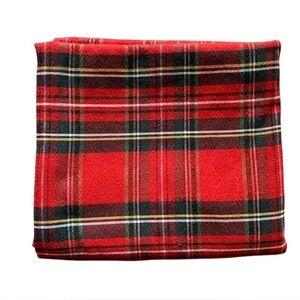 Christmas Red Plaid Tablecloth. 73”x42” In excellent condition.